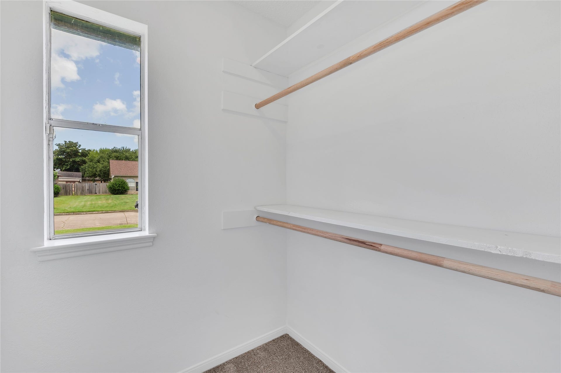 5422 Thistle Drive, Dickinson, TX 77539 5422 Thistle Drive, Dickinson, TX 77539