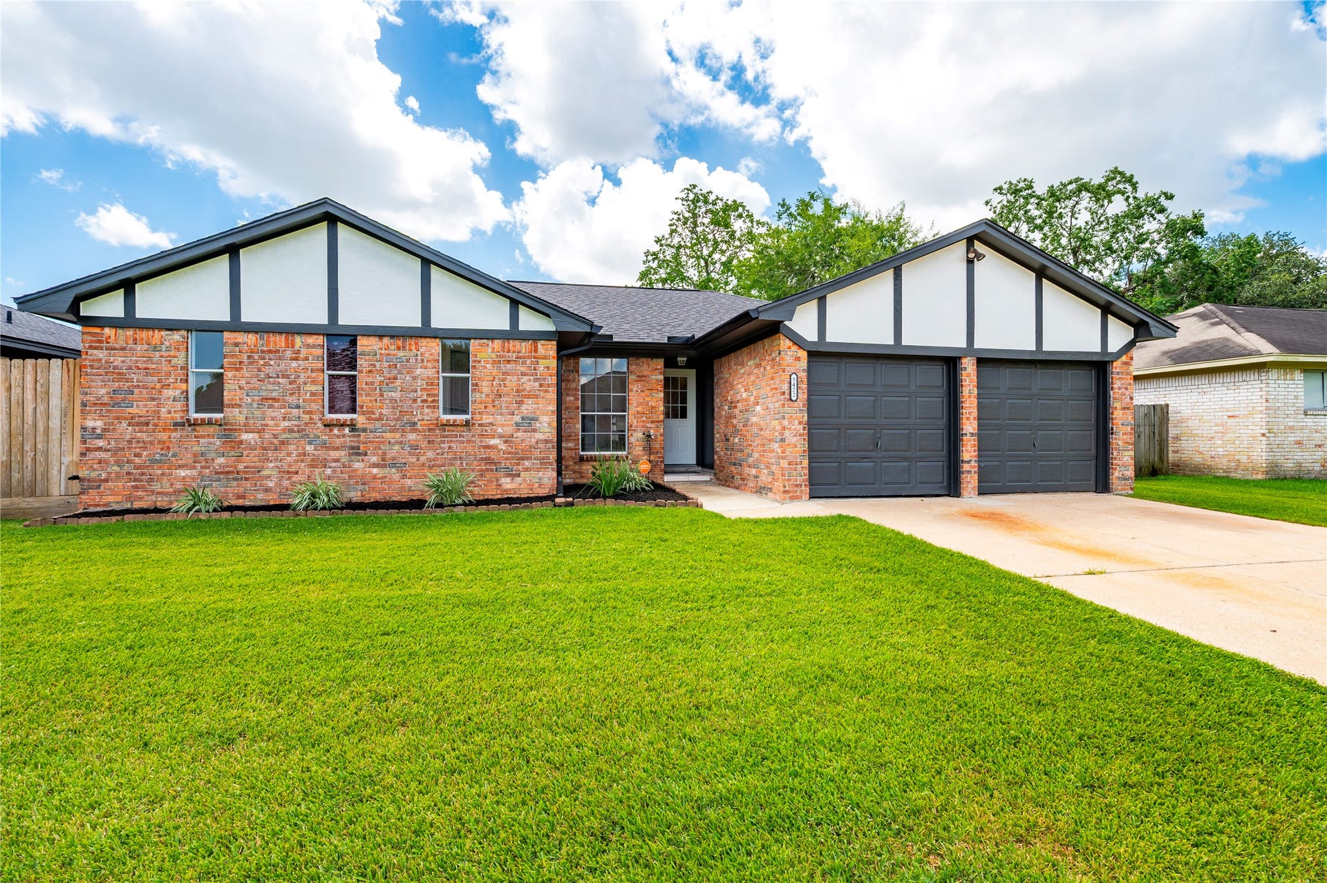 5422 Thistle Drive, Dickinson, TX 77539 5422 Thistle Drive, Dickinson, TX 77539