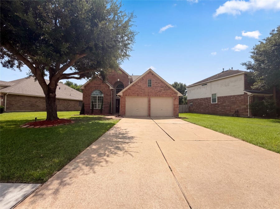 Property photo for 6510 Briar Moss Lane, Katy, TX