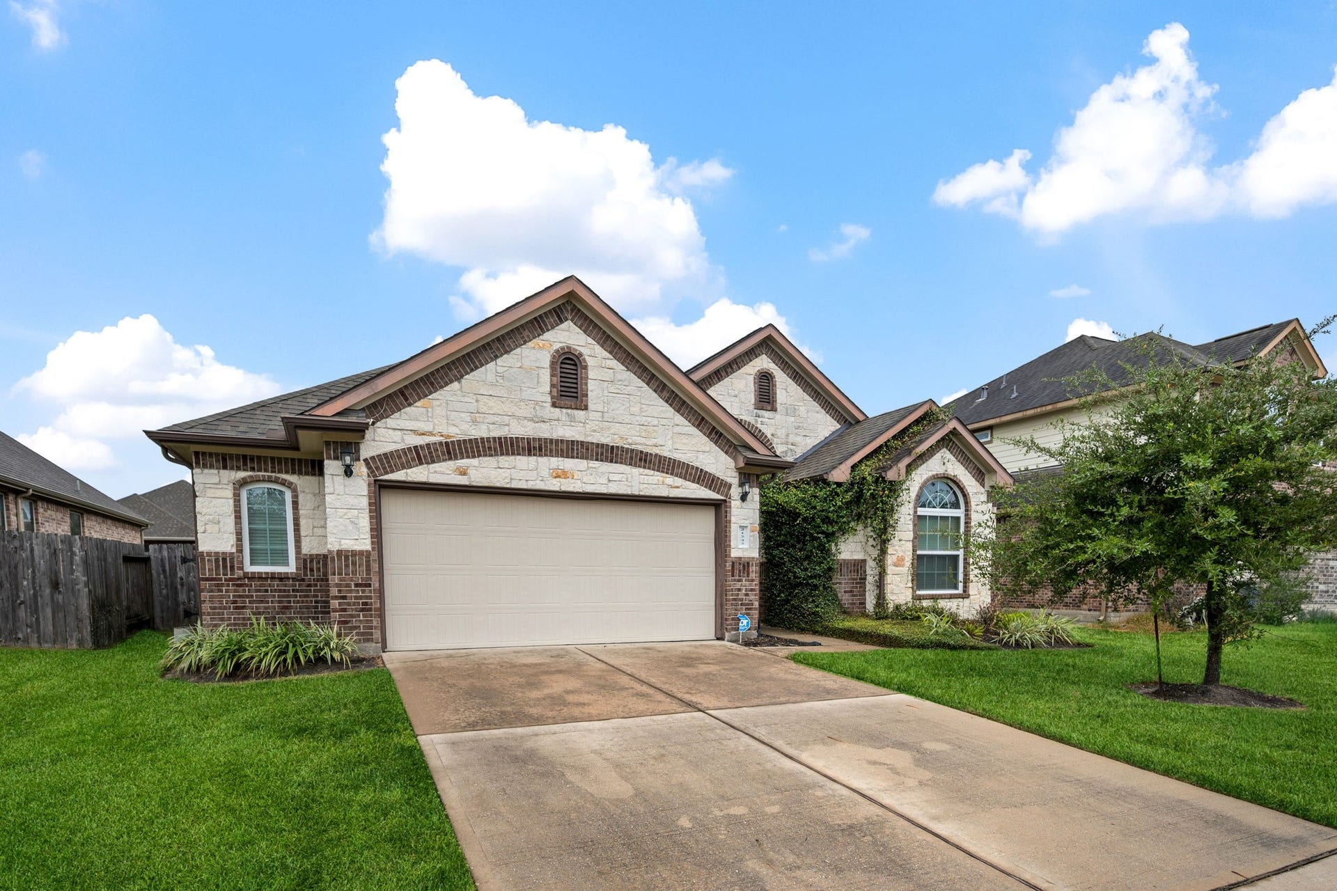 21243 Lily Springs Drive, Porter, TX 77365 21243 Lily Springs Drive, Porter, TX 77365