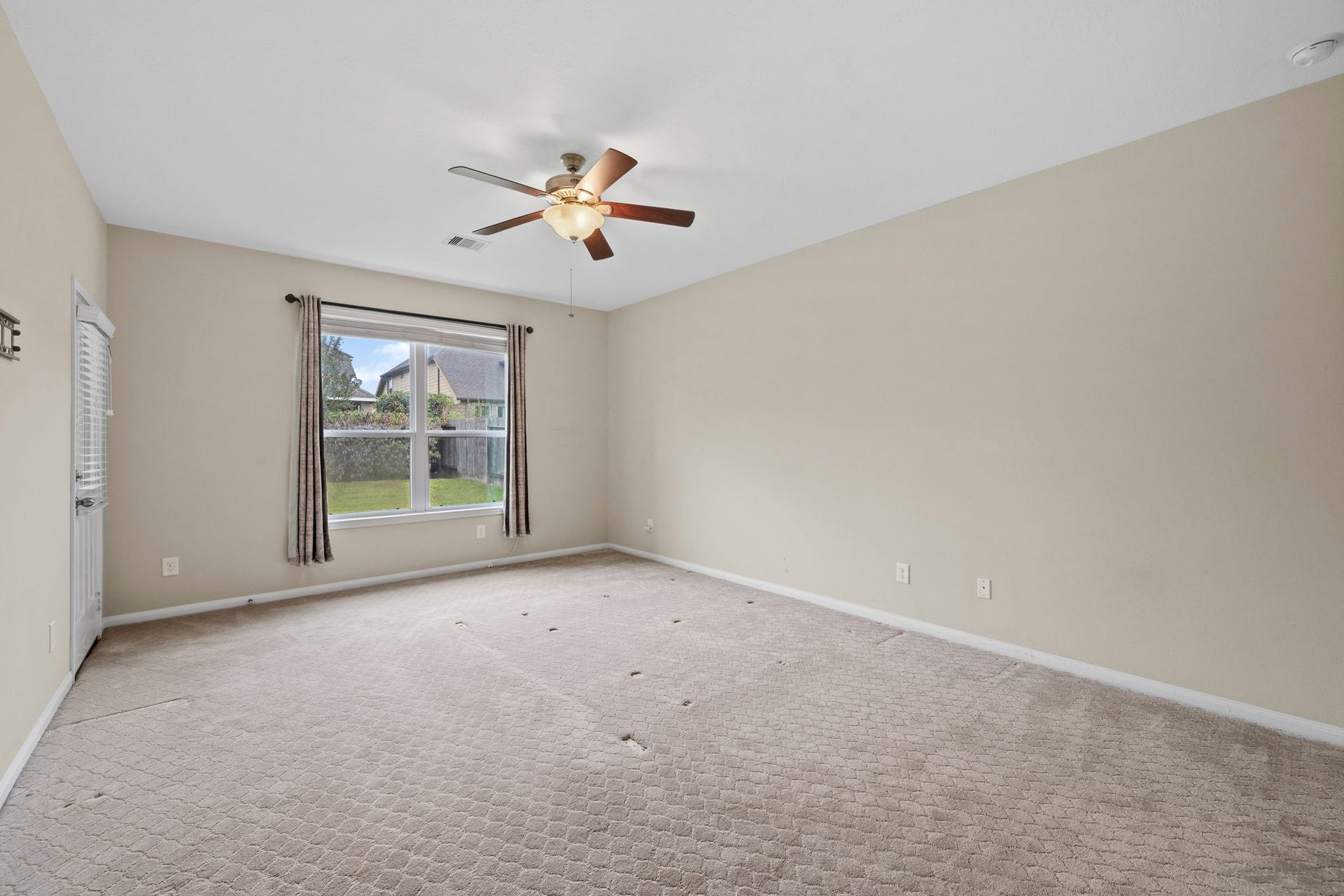 21243 Lily Springs Drive, Porter, TX 77365 21243 Lily Springs Drive, Porter, TX 77365