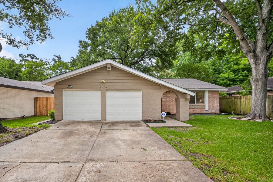 Property photo for 23106 Ludgate Drive, Spring, TX