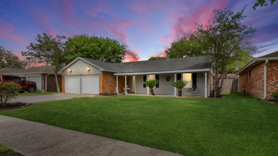 Property photo for 10111 Stonemont Road, La Porte, TX