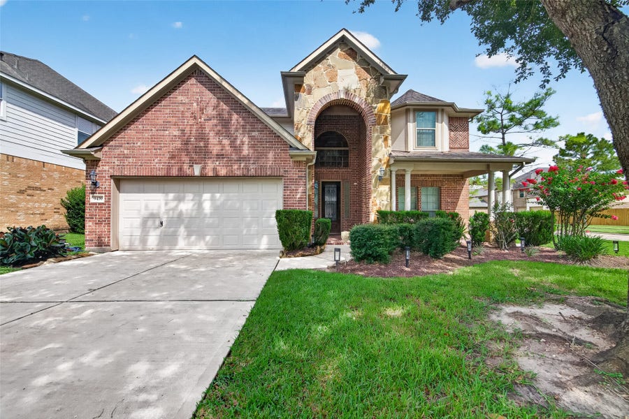 Property photo for 9439 Emerald Lakes Drive, Rosharon, TX