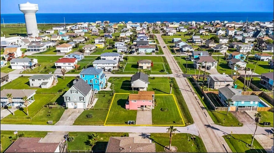 Property photo for 16535 Mansvelt Road, Jamaica Beach, TX
