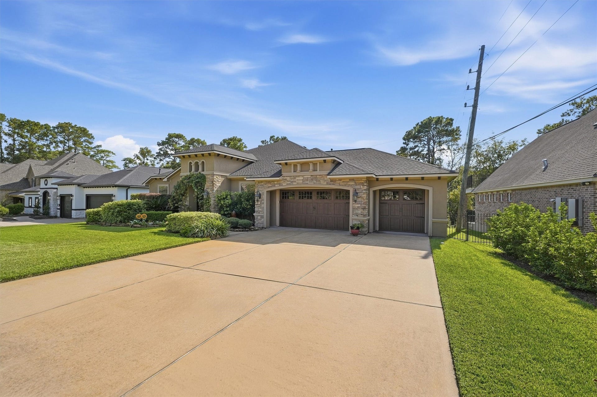 20811 Atascocita Shores Drive, Humble, TX 77346 20811 Atascocita Shores Drive, Humble, TX 77346