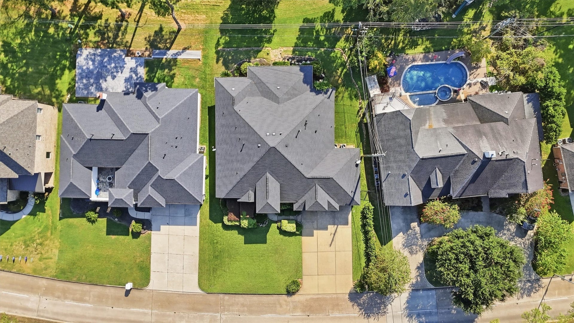 20811 Atascocita Shores Drive, Humble, TX 77346 20811 Atascocita Shores Drive, Humble, TX 77346
