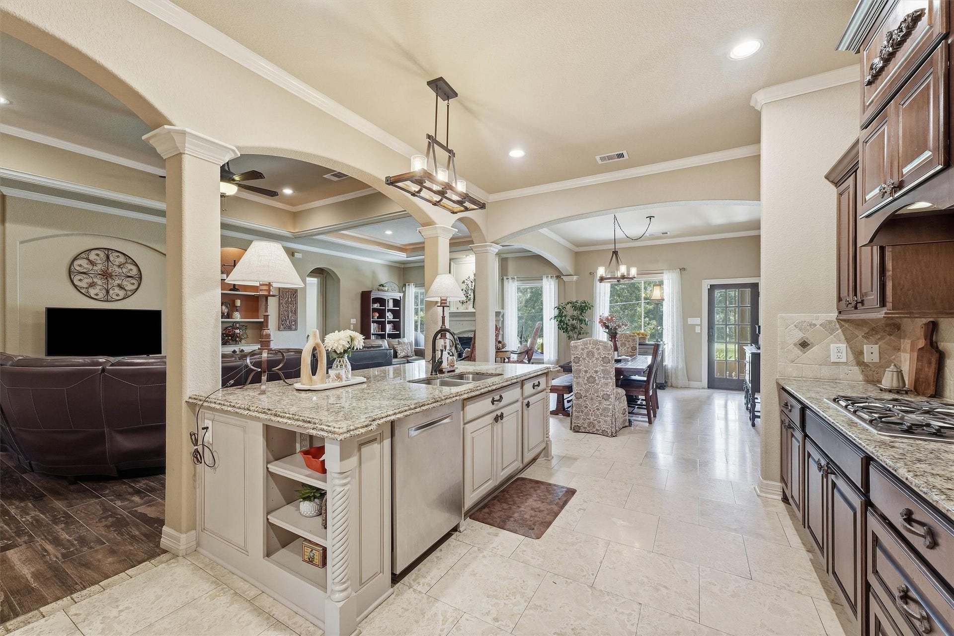 20811 Atascocita Shores Drive, Humble, TX 77346 20811 Atascocita Shores Drive, Humble, TX 77346