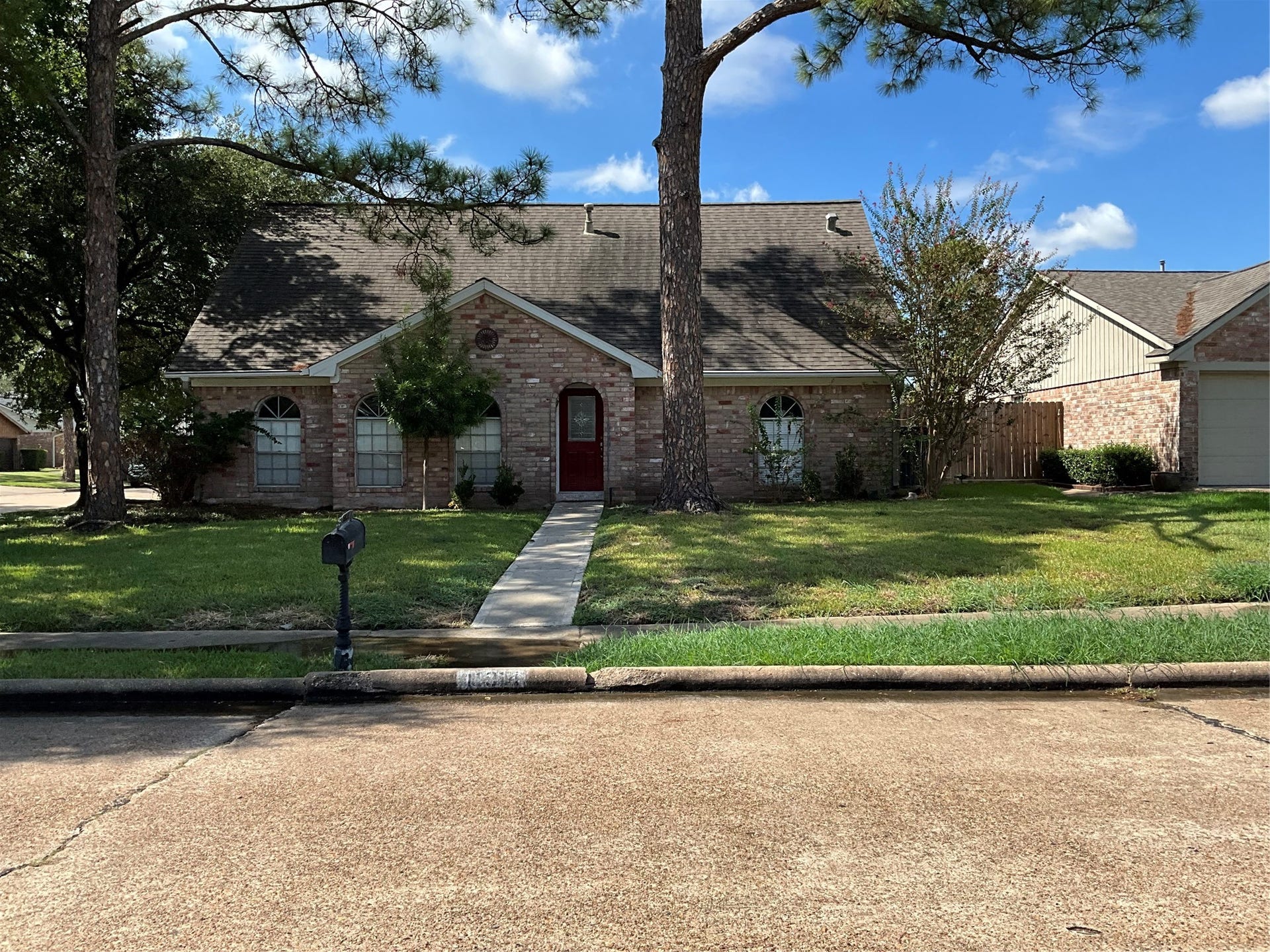 11914 Mulholland Drive, Meadows Place, TX 77477 11914 Mulholland Drive, Meadows Place, TX 77477