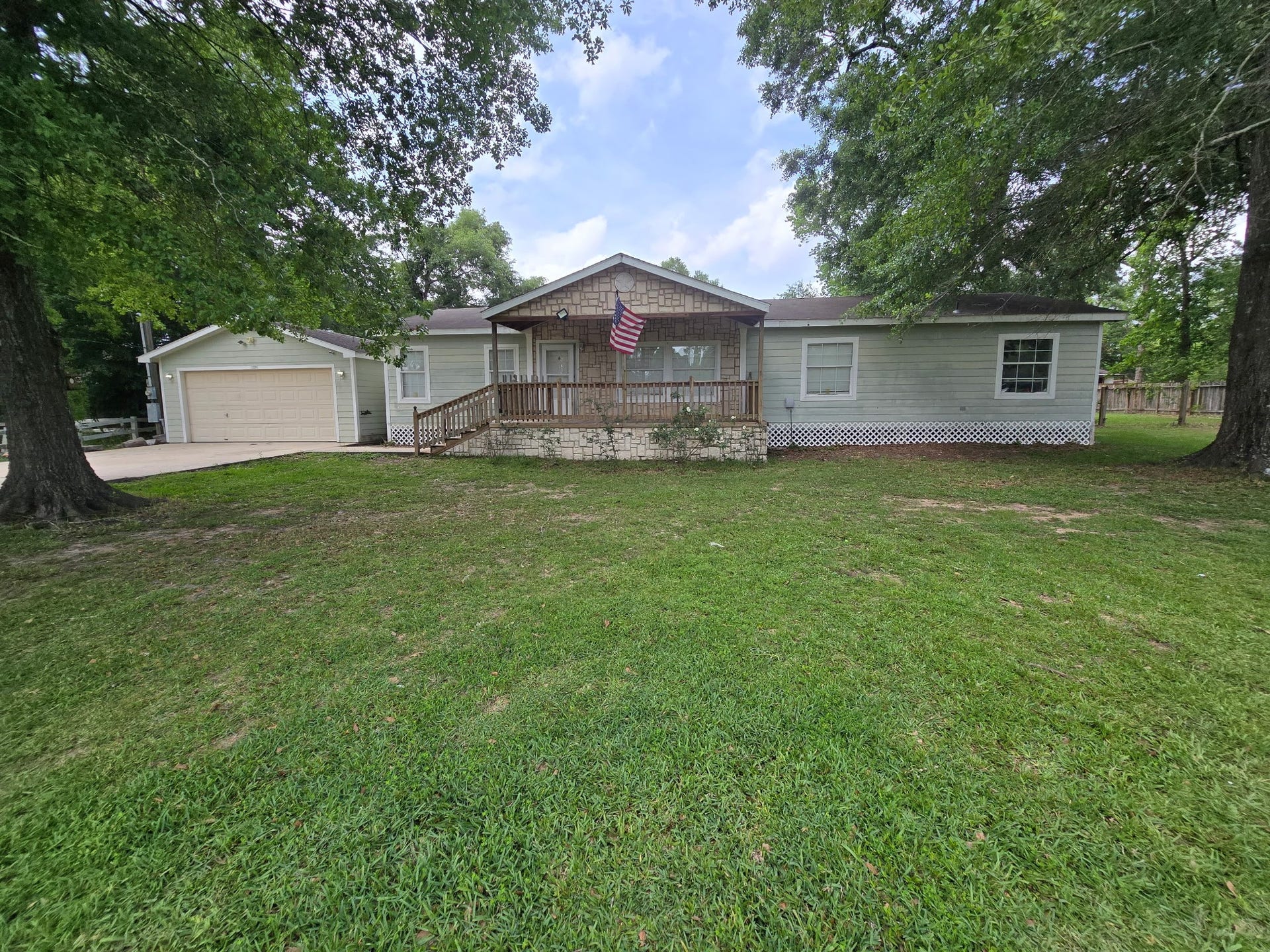 27587 Southern Crossing Drive, Splendora, TX 77372 27587 Southern Crossing Drive, Splendora, TX 77372
