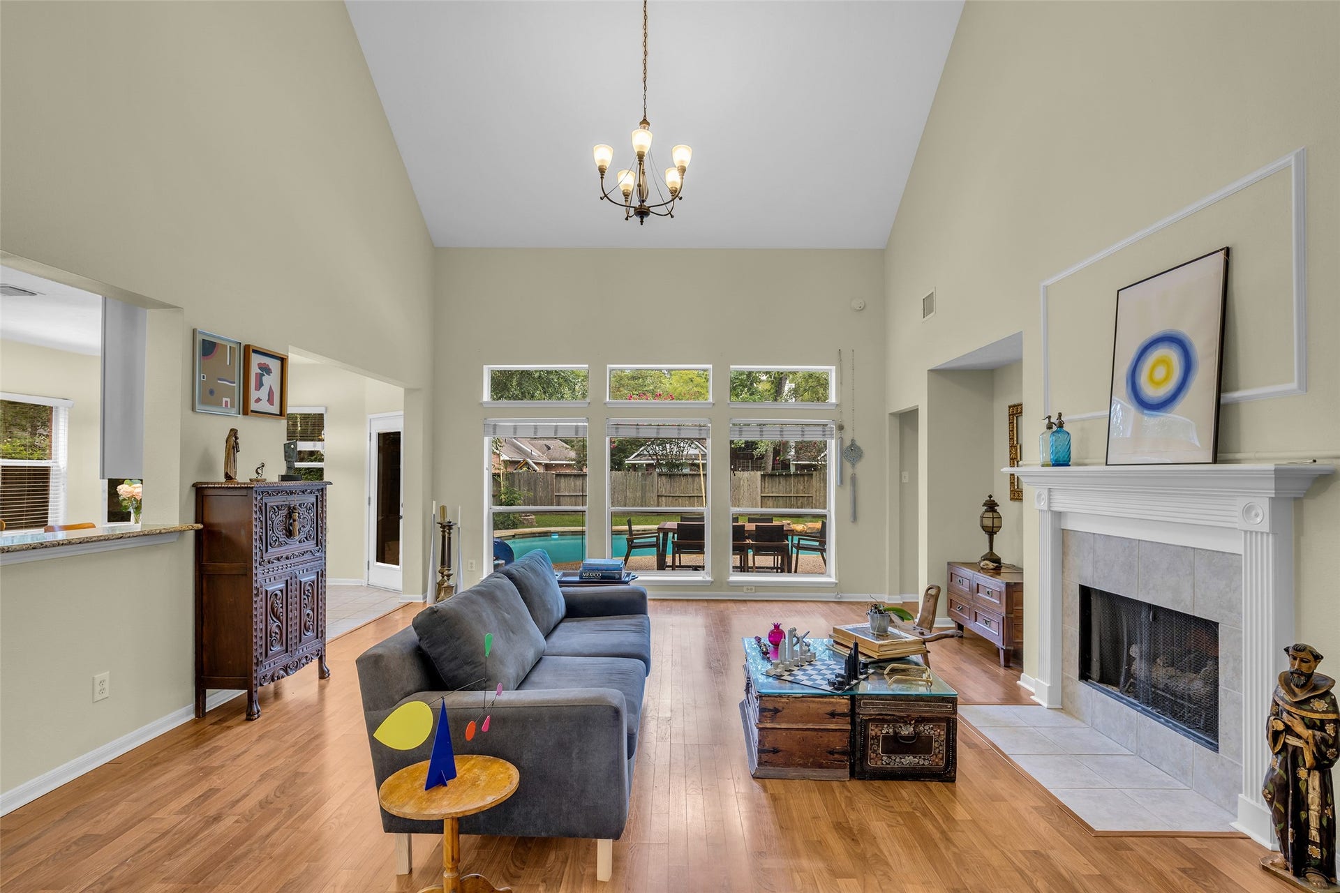 119 N Westwinds Circle, The Woodlands, TX 77382 Gas log fireplace provide ambience.