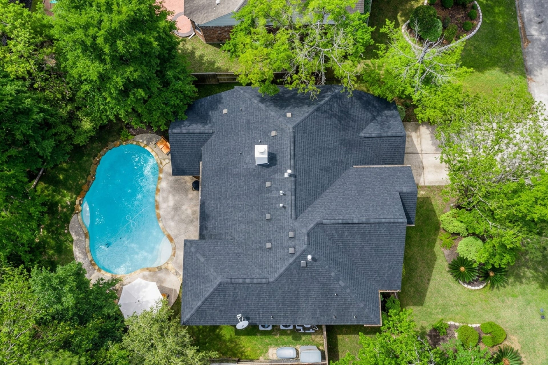 119 N Westwinds Circle, The Woodlands, TX 77382 119 N Westwinds Circle, The Woodlands, TX 77382
