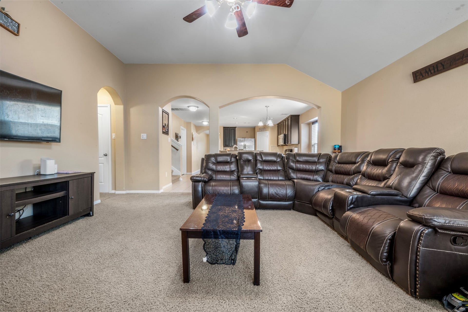 314 Gulf Winds Drive, Bacliff, TX 77518 Spacious living room.