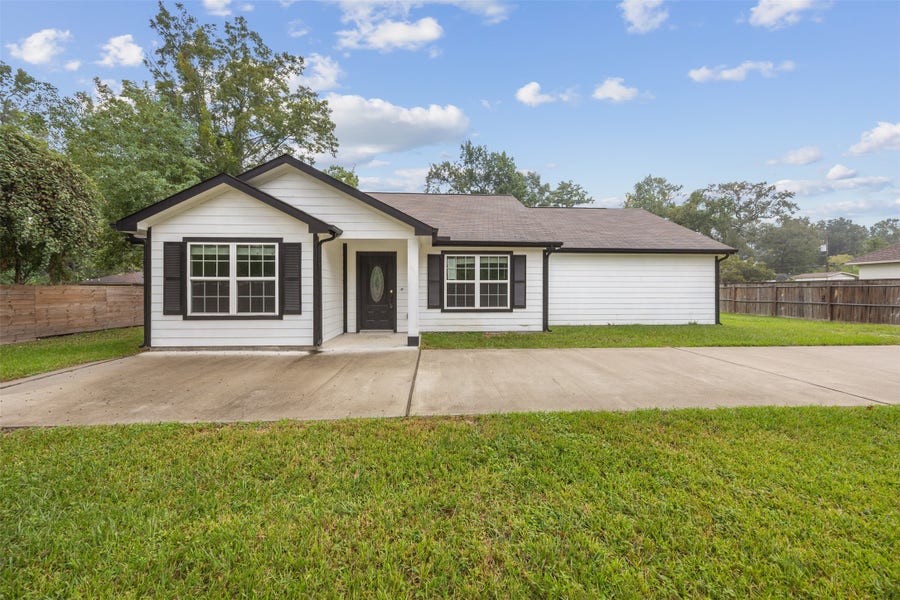 Property photo for 714 Little Doe Drive, Crosby, TX