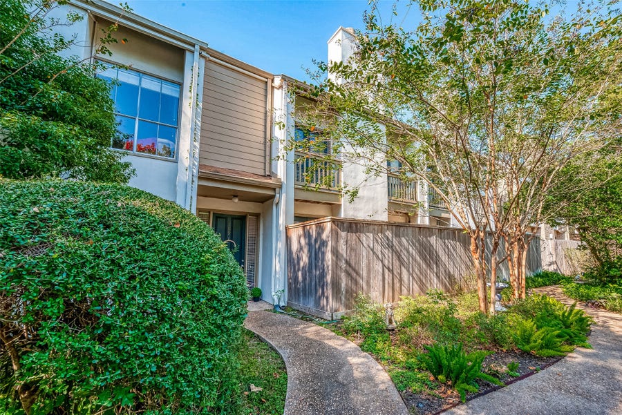 Property photo for 2100 Tanglewilde Street, #189, Houston, TX