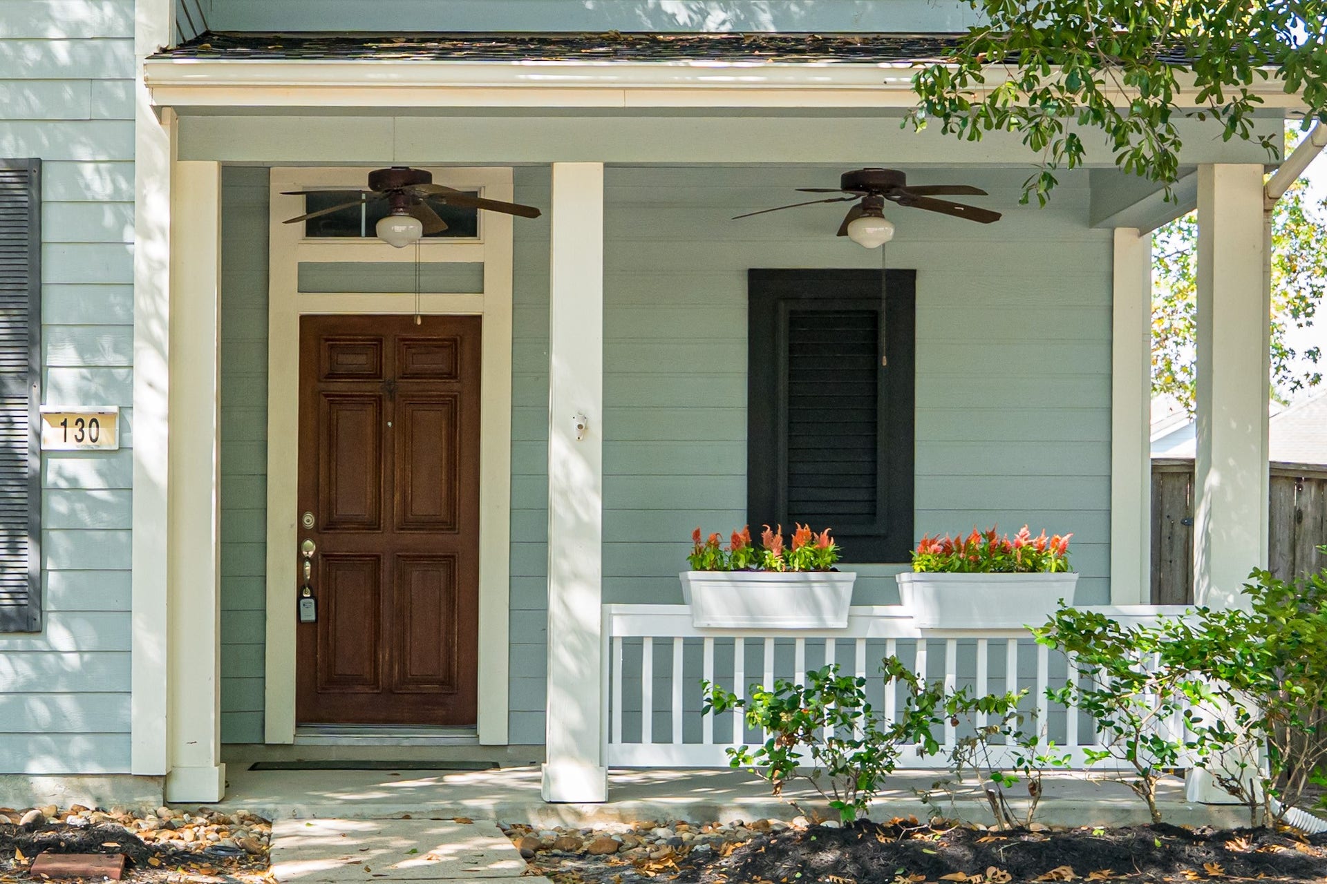 130 W Montfair Boulevard, The Woodlands, TX 77382 130 W Montfair Boulevard, The Woodlands, TX 77382
