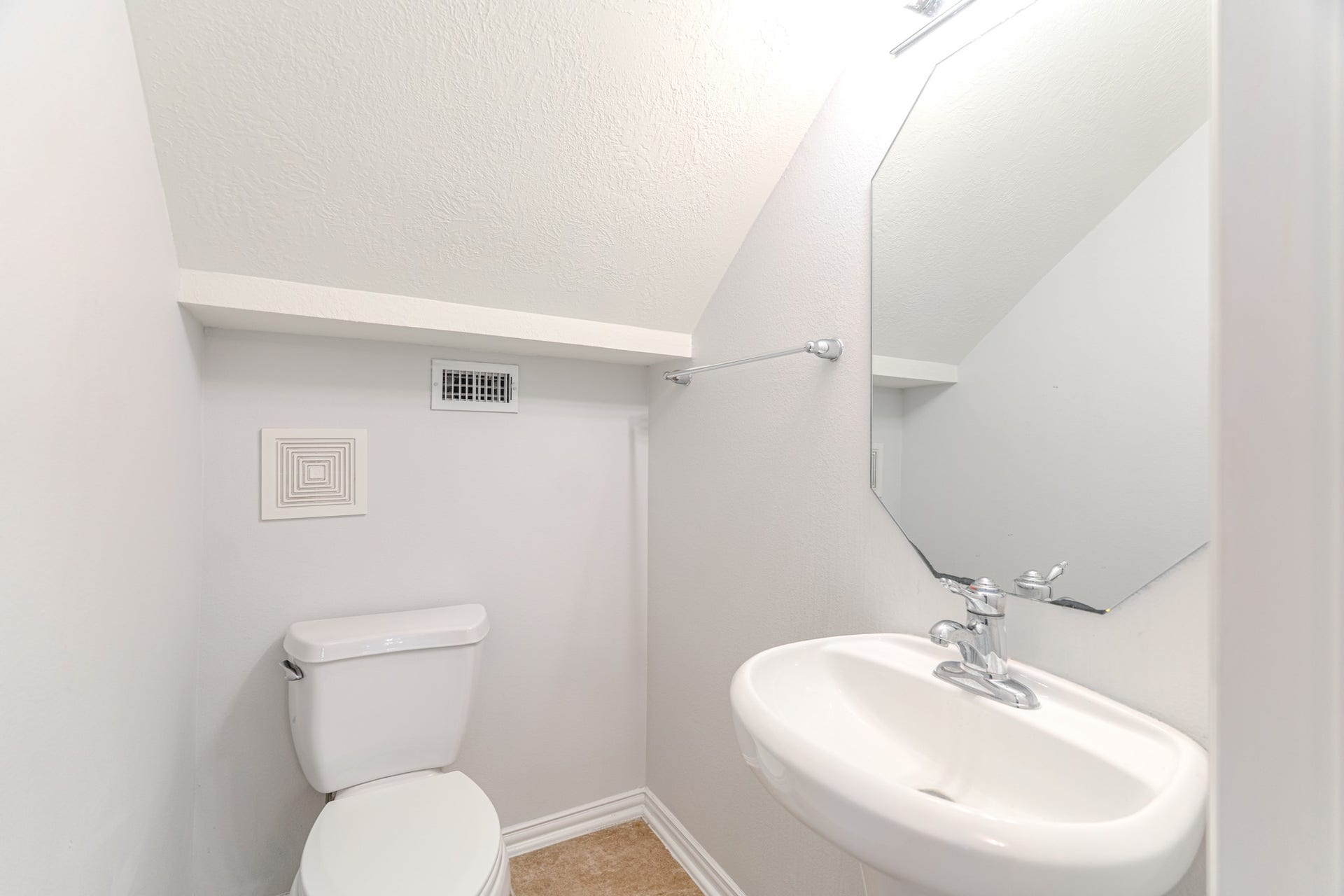 130 W Montfair Boulevard, The Woodlands, TX 77382 130 W Montfair Boulevard, The Woodlands, TX 77382