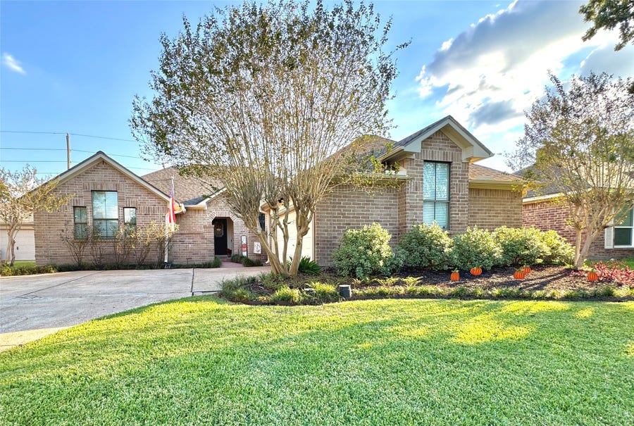 Property photo for 614 Mistycreek Drive, Richmond, TX