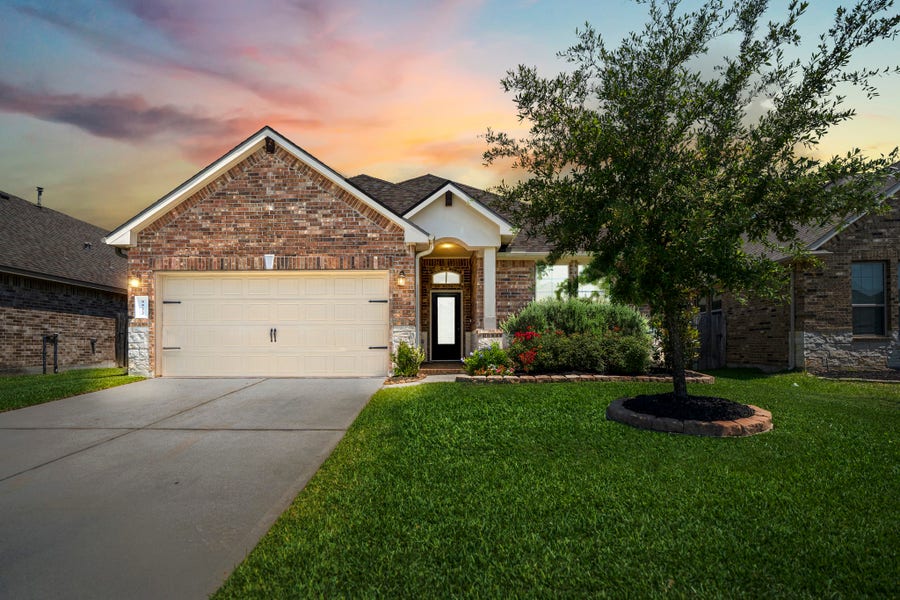Property photo for 5522 Glenfield Spring Lane, Spring, TX