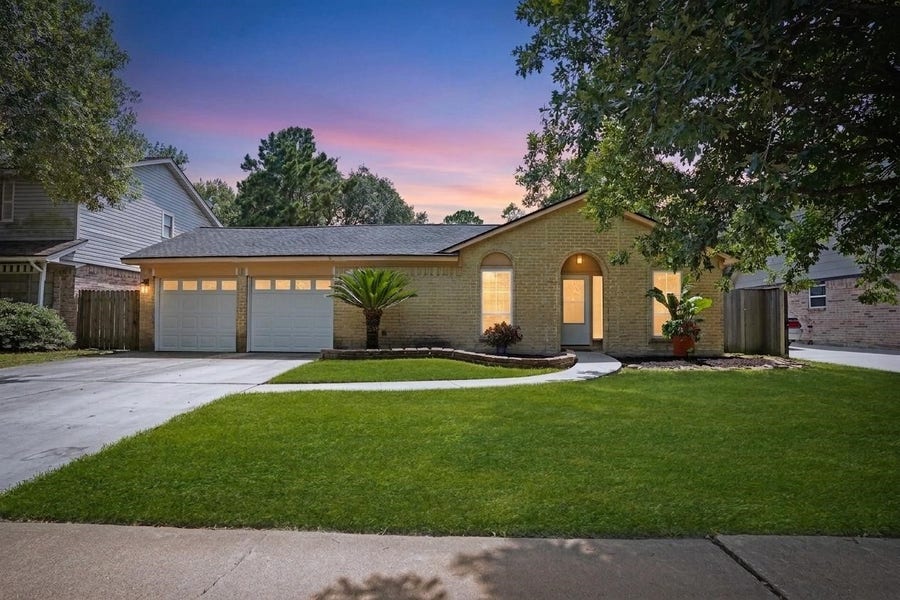 Property photo for 17119 Mellow Ridge Drive, Spring, TX