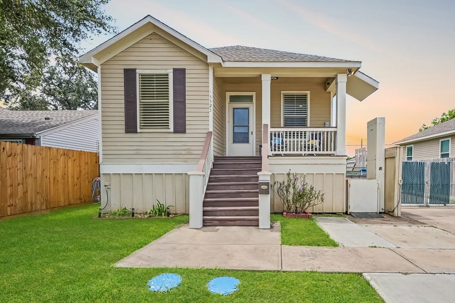 Property photo for 5323 Menard Avenue, Galveston, TX