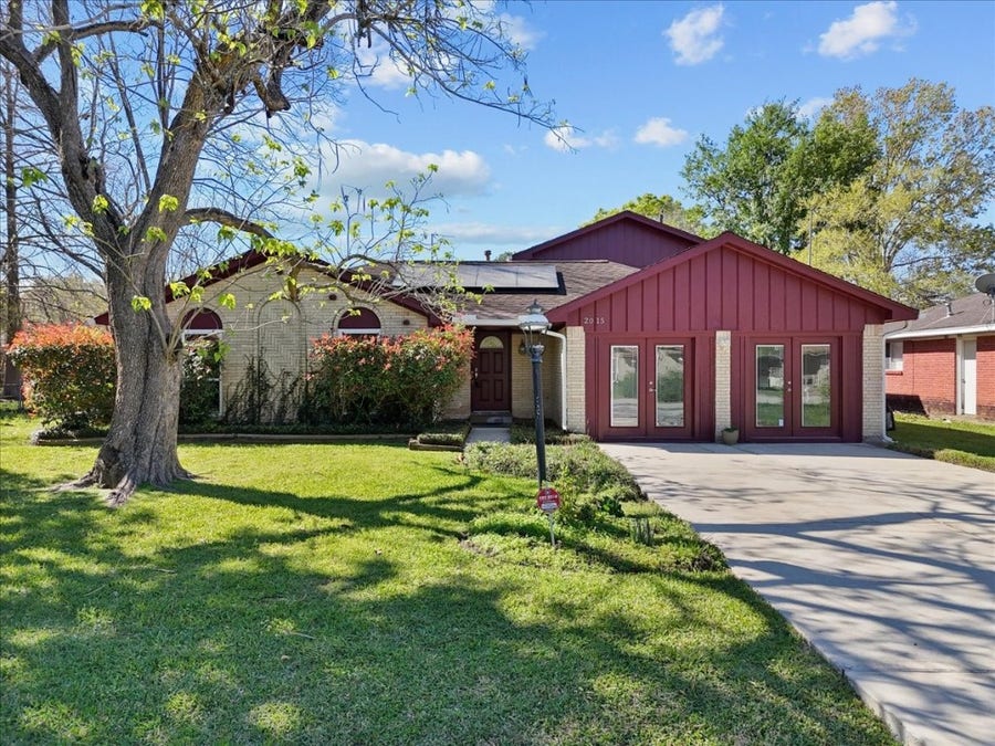 Property photo for 2015 Sierra Street, Kemah, TX