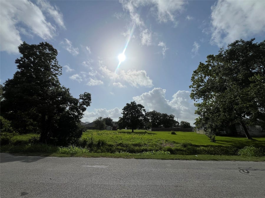 Property photo for 0 N 2nd Street, La Porte, TX