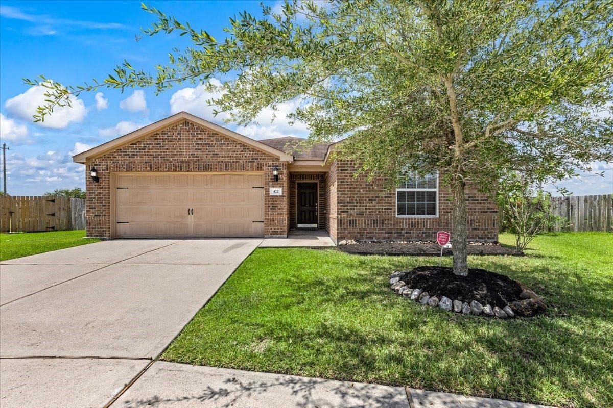 422 Hawks View Drive, La Marque, TX 77568 End of the cul-de-sac means larger lot!