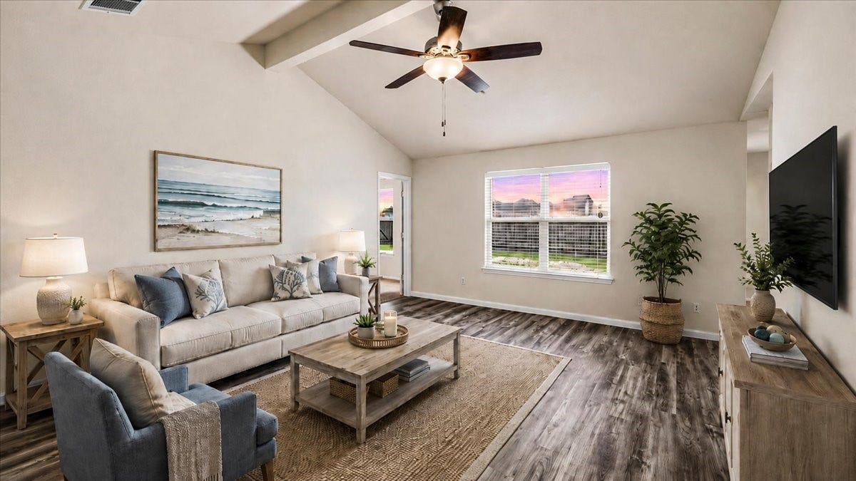 422 Hawks View Drive, La Marque, TX 77568 **VIRTUALLY STAGED**
