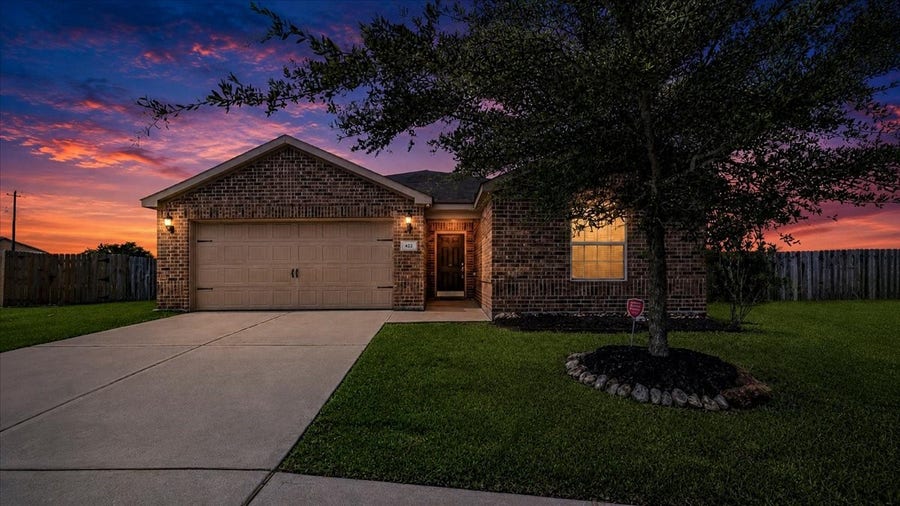 Property photo for 422 Hawks View Drive, La Marque, TX