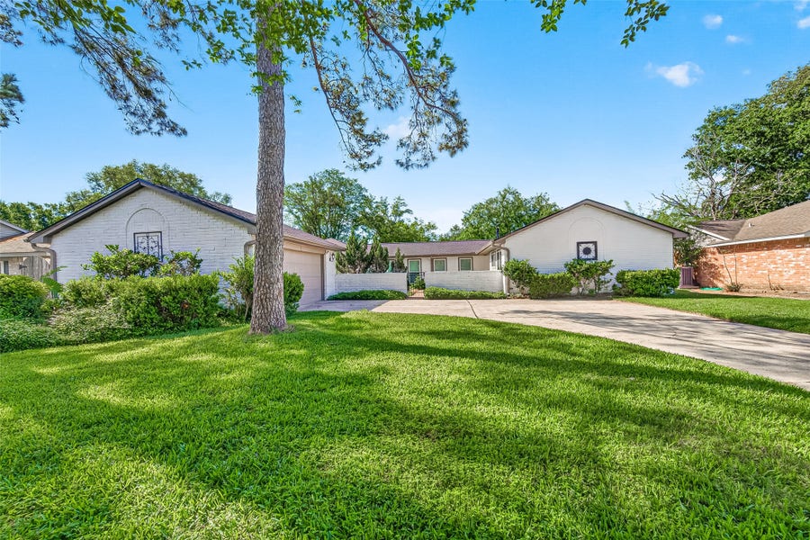 Property photo for 12707 Pantano Drive, Houston, TX