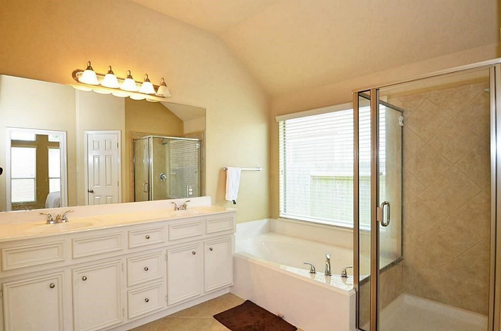 4422 Long Creek Drive, Fresno, TX 77545 4422 Long Creek Drive, Fresno, TX 77545