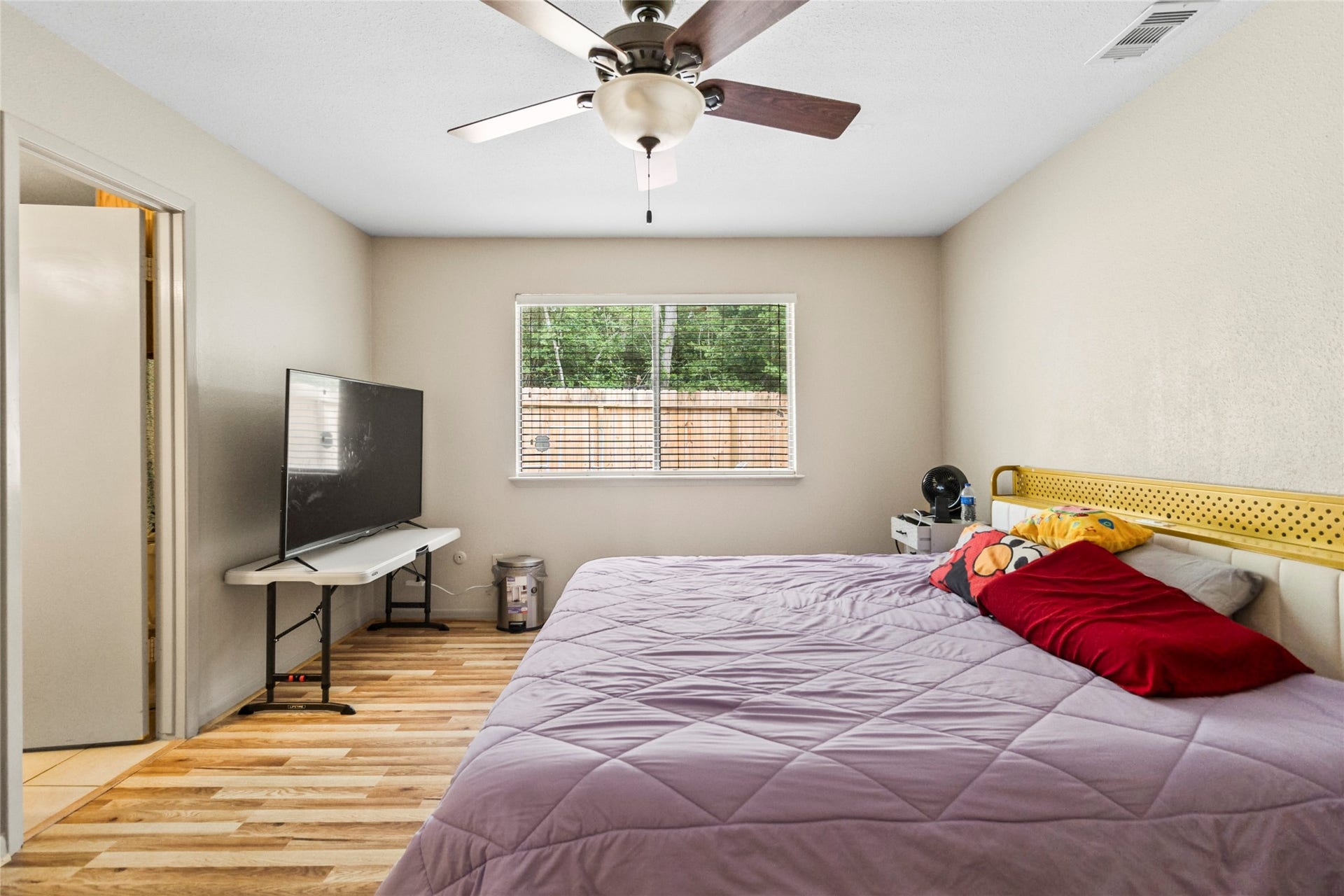 1 E Woodtimber Court, Spring, TX 77381 1 E Woodtimber Court, Spring, TX 77381