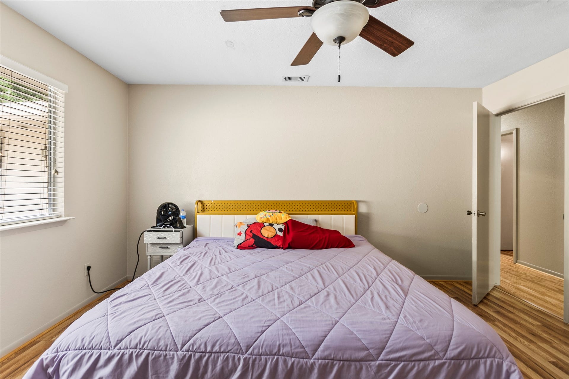 1 E Woodtimber Court, Spring, TX 77381 1 E Woodtimber Court, Spring, TX 77381