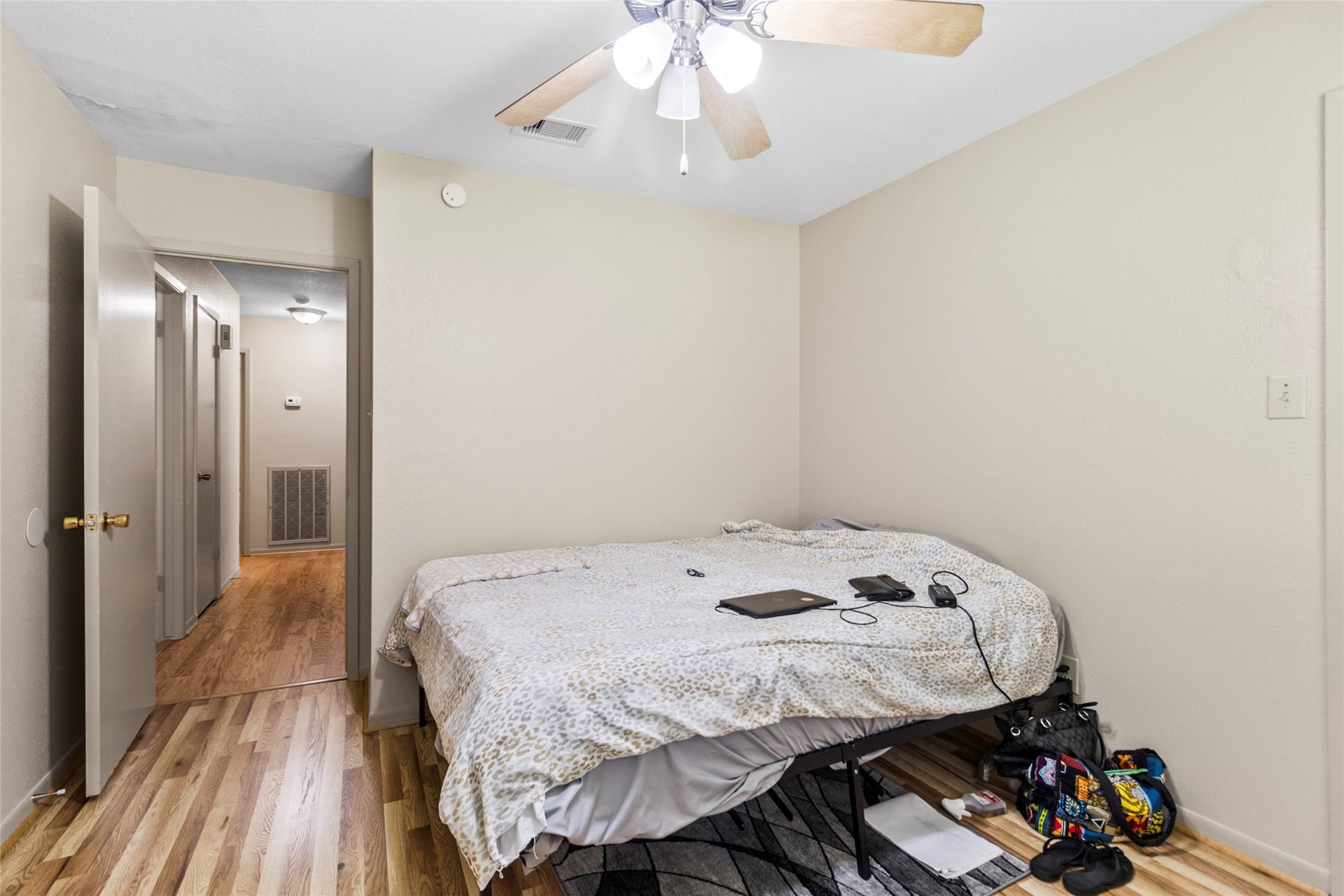 1 E Woodtimber Court, Spring, TX 77381 1 E Woodtimber Court, Spring, TX 77381