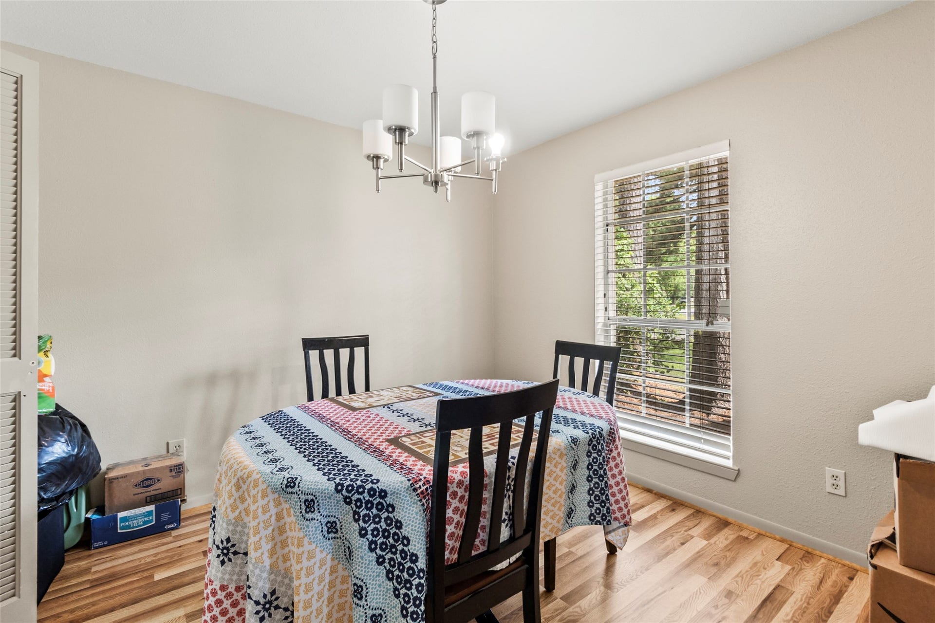 1 E Woodtimber Court, Spring, TX 77381 1 E Woodtimber Court, Spring, TX 77381