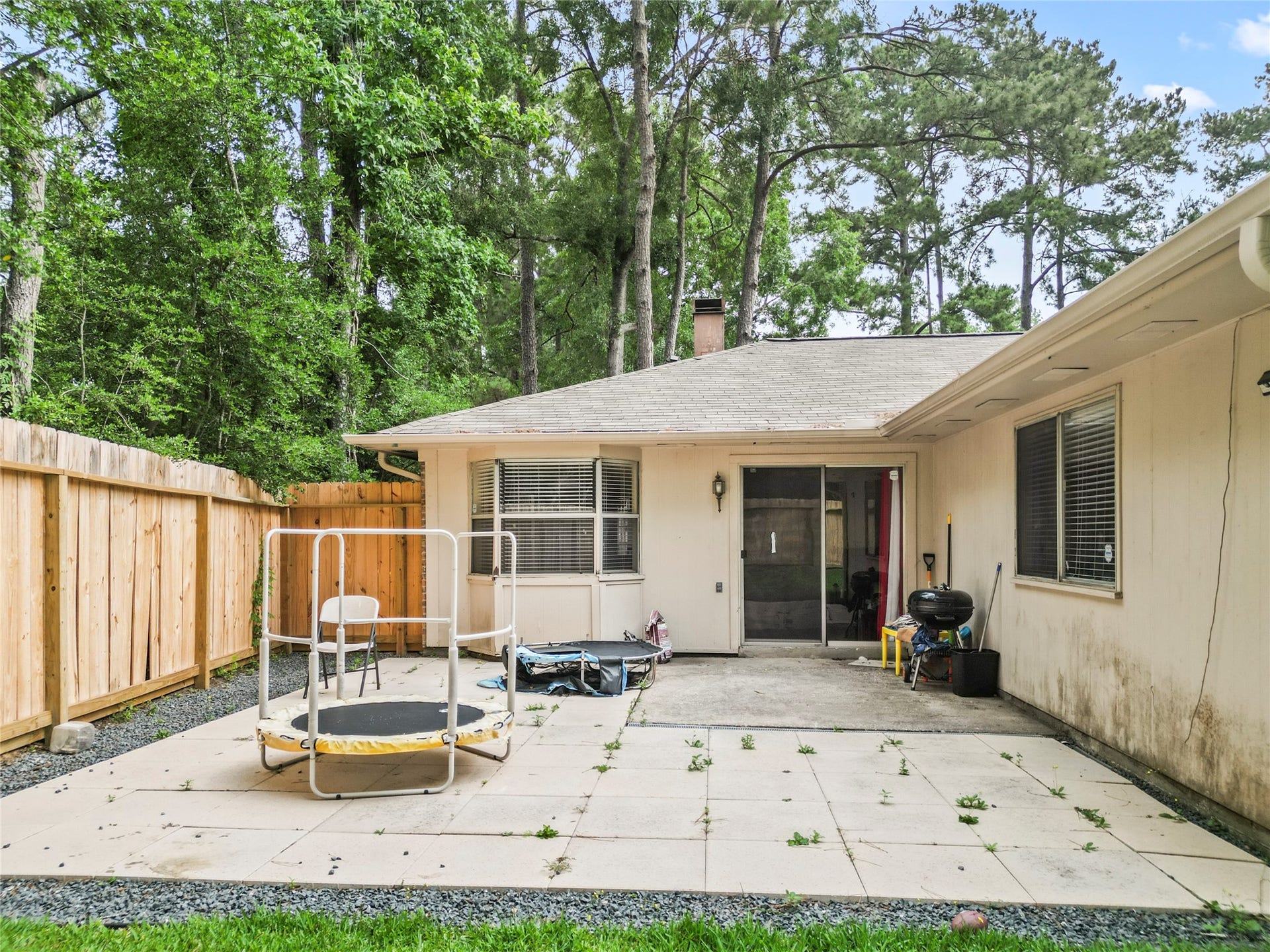 1 E Woodtimber Court, Spring, TX 77381 1 E Woodtimber Court, Spring, TX 77381