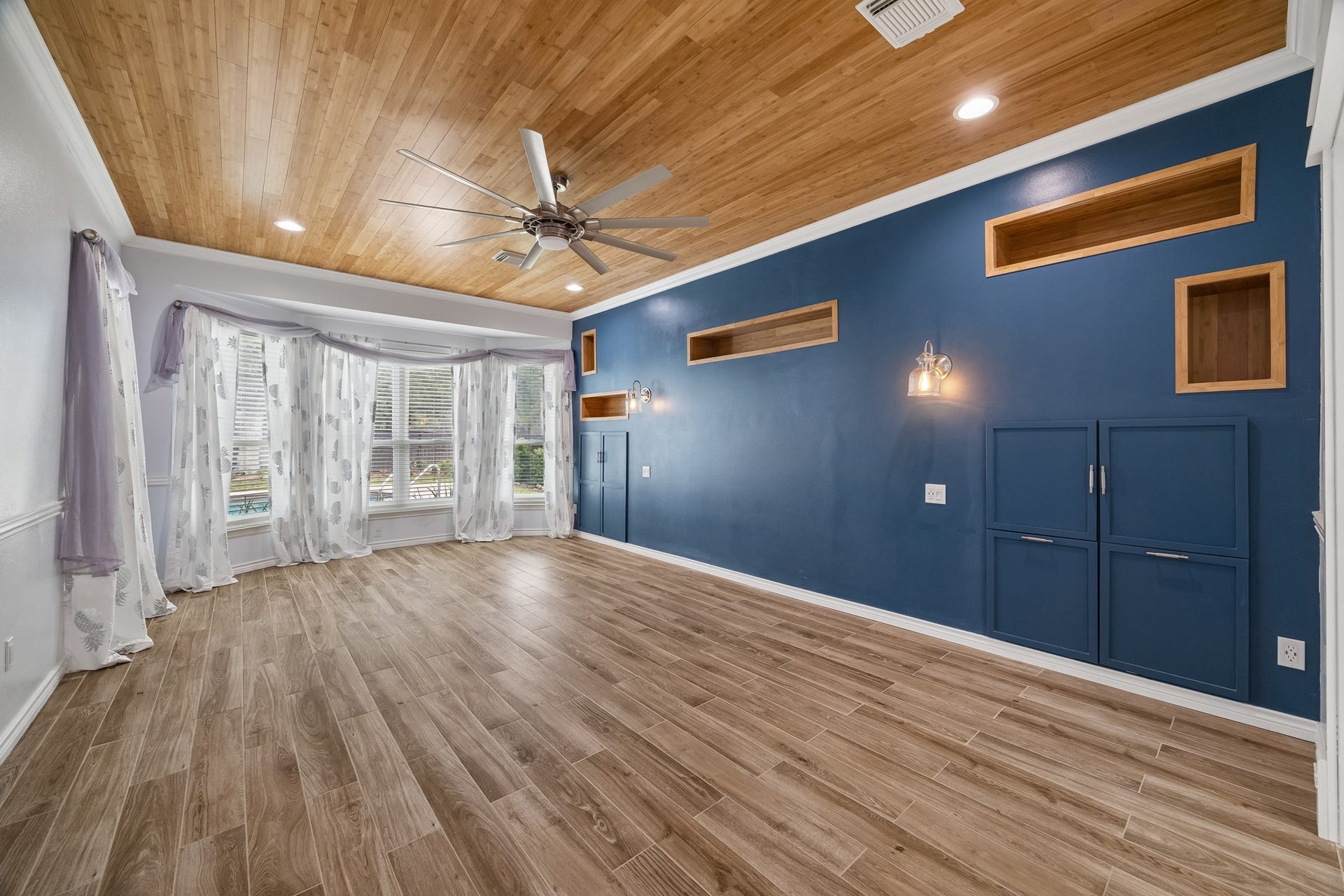 14402 Summerwood Lakes Drive, Houston, TX 77044 Primary Bath