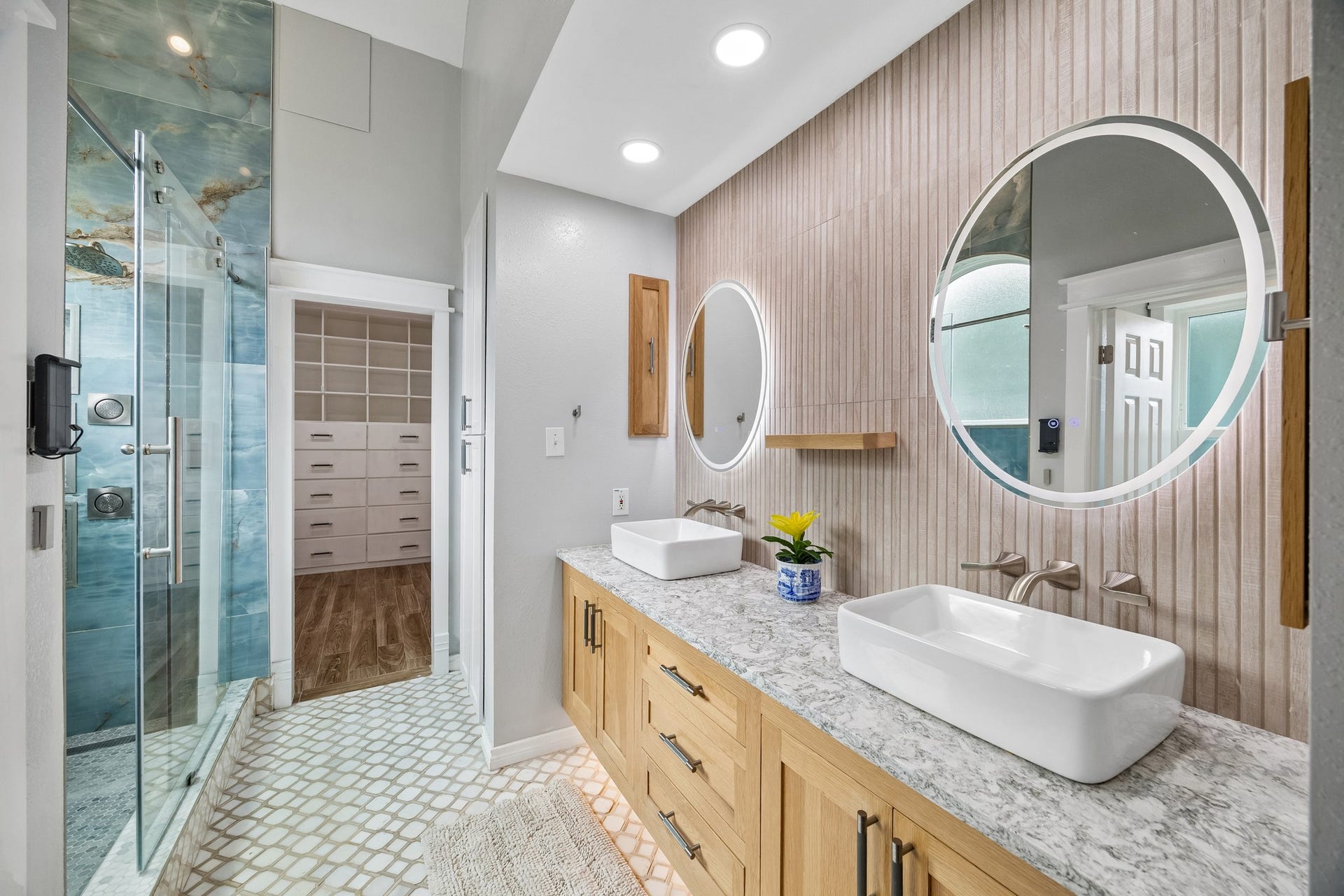 14402 Summerwood Lakes Drive, Houston, TX 77044 Primary Bath