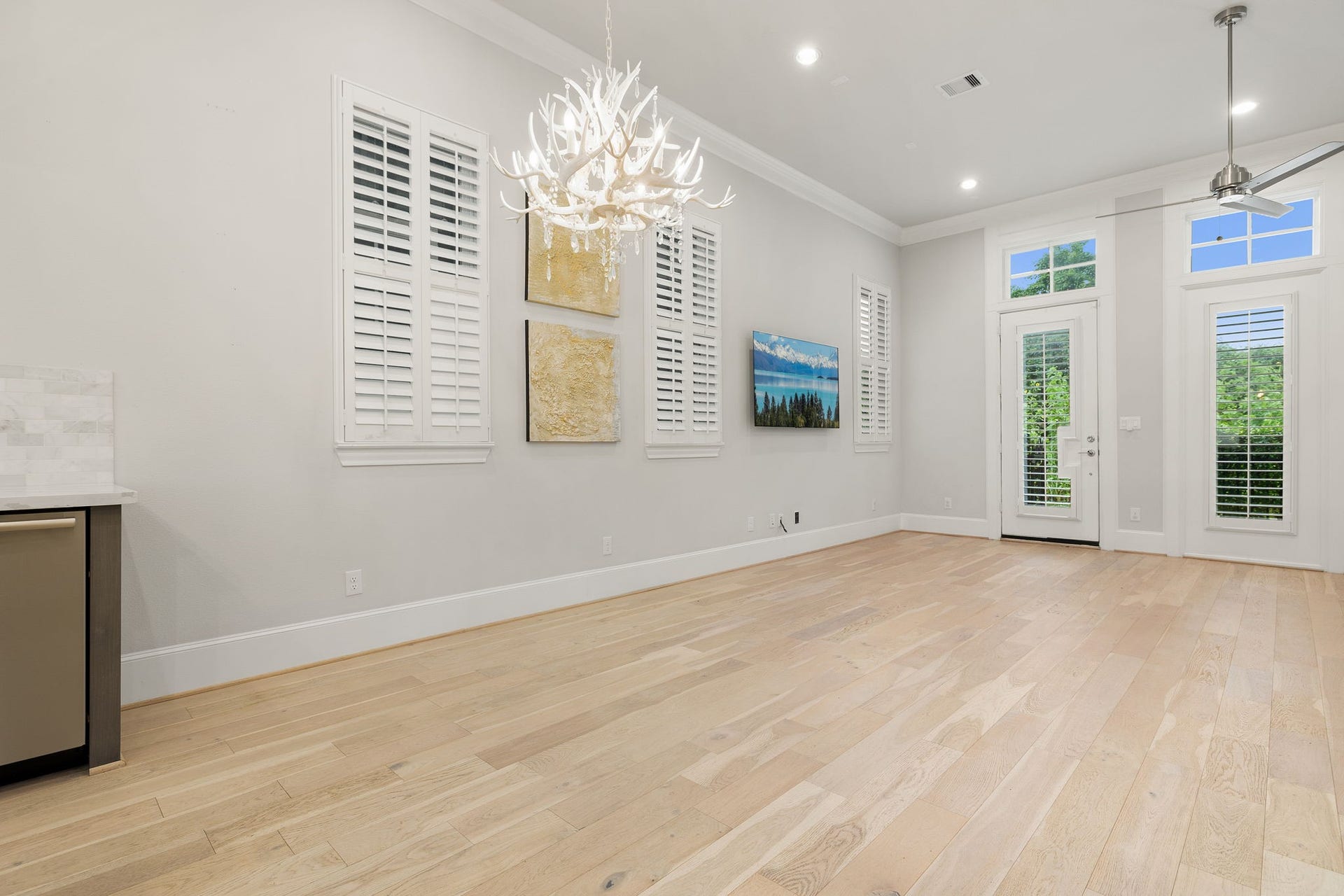 5306 S Capitol Street, Houston, TX 77023 5306 S Capitol Street, Houston, TX 77023
