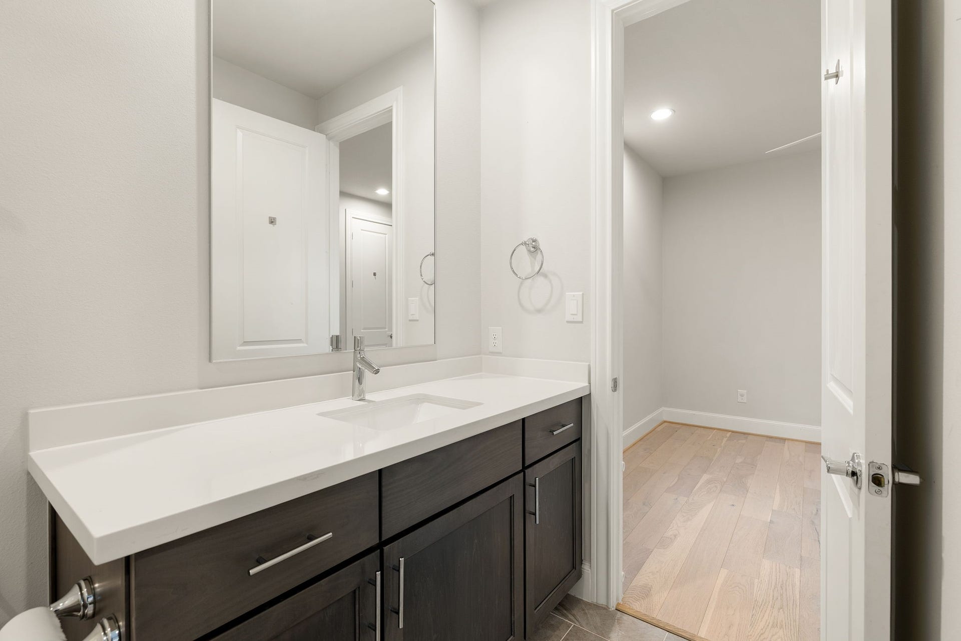 5306 S Capitol Street, Houston, TX 77023 5306 S Capitol Street, Houston, TX 77023