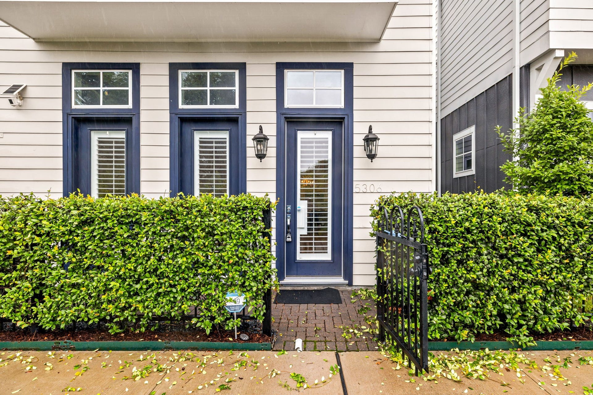 5306 S Capitol Street, Houston, TX 77023 5306 S Capitol Street, Houston, TX 77023