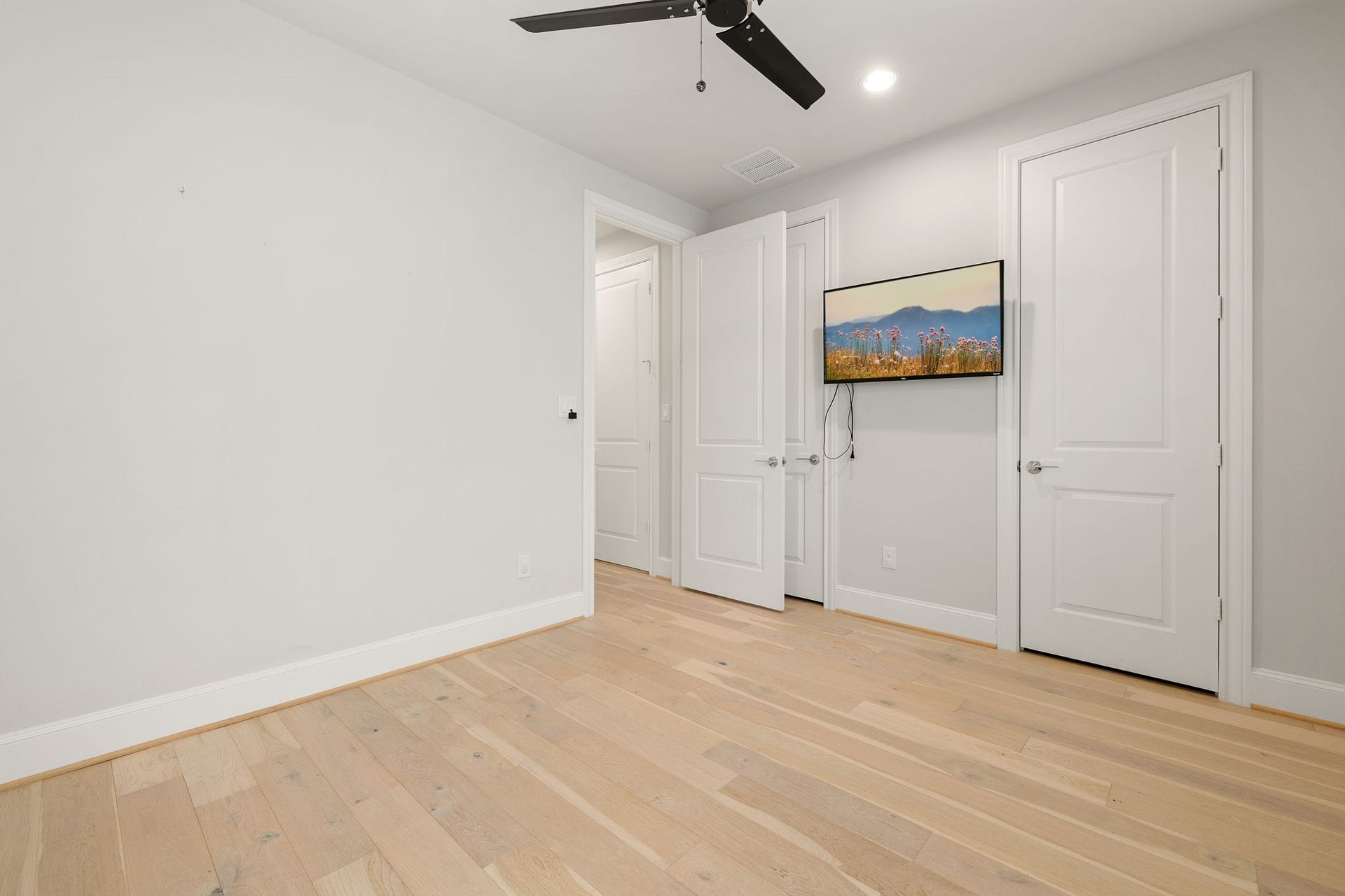 5306 S Capitol Street, Houston, TX 77023 5306 S Capitol Street, Houston, TX 77023