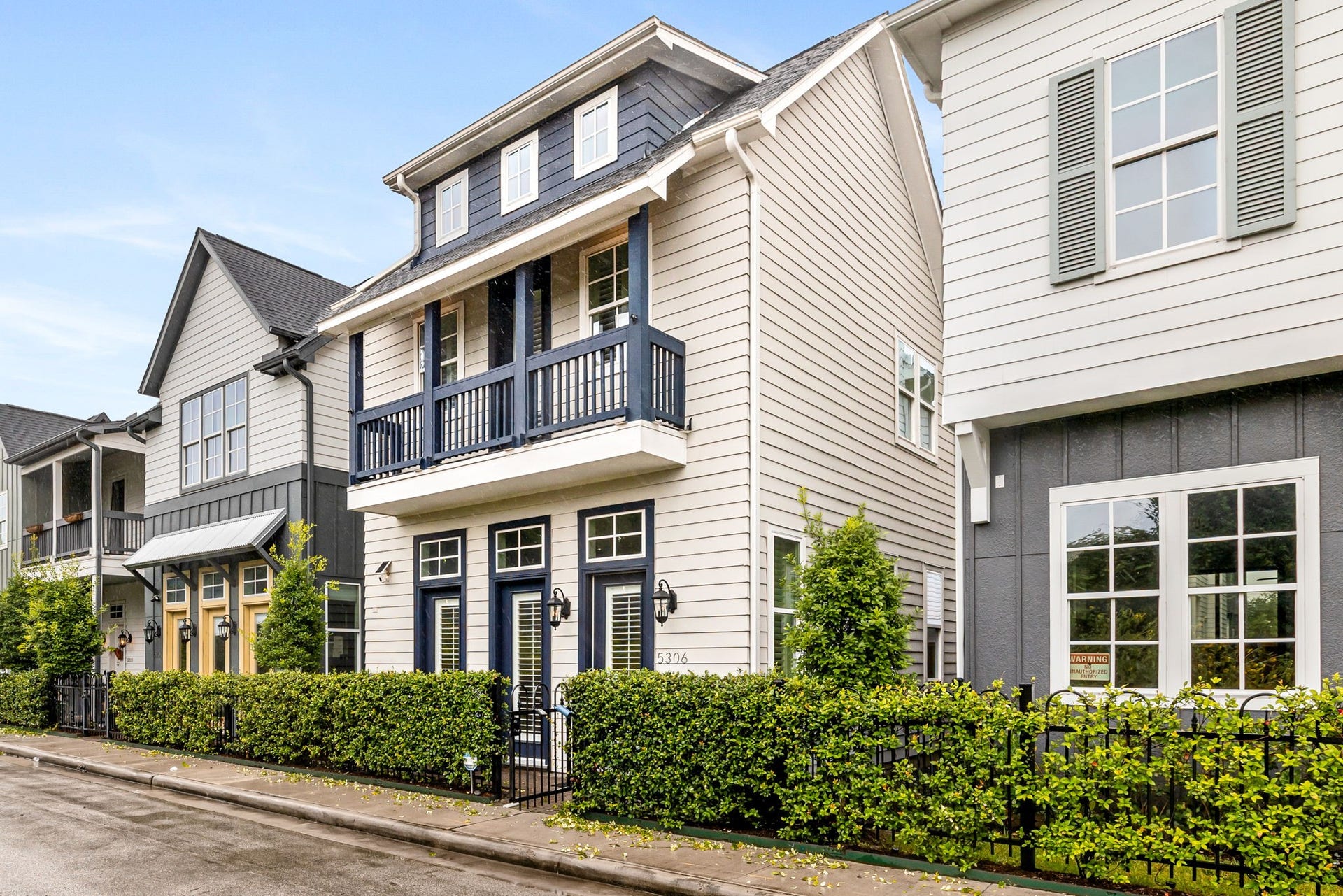 5306 S Capitol Street, Houston, TX 77023 5306 S Capitol Street, Houston, TX 77023