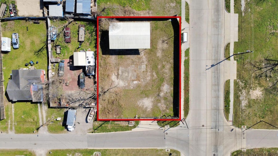 Property photo for 6005 Laura Koppe Road, Houston, TX