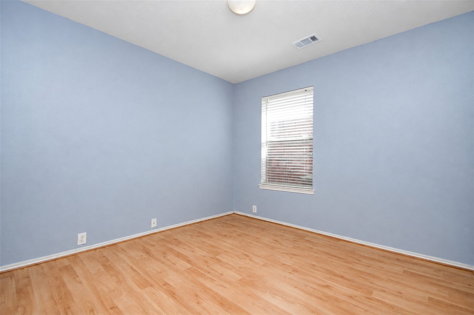 6003 Baldwin Elm St, Richmond, TX 77407 4th Bedroom
***Property is vacant. Photo digitally enhanced with AI; lighting, color, and ceiling appearance adjusted. ***