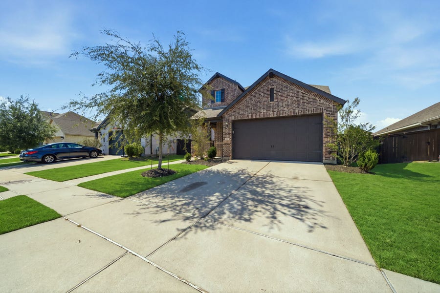 Property photo for 3715 Allegro Drive, Rosharon, TX