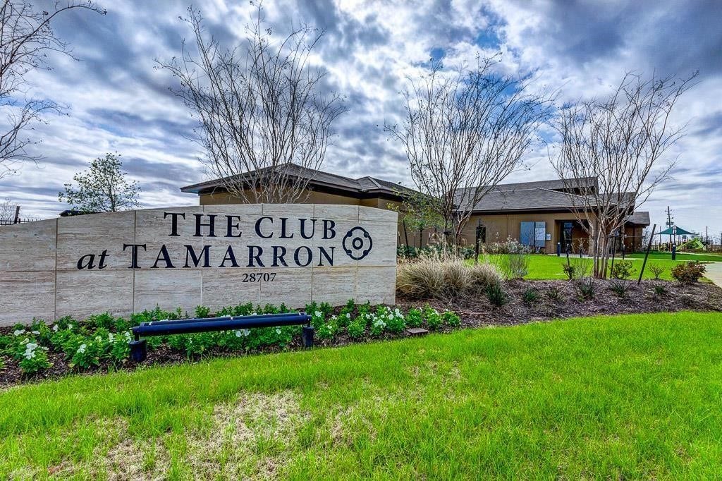 3318 Elizabeth Springs Court, Katy, TX 77494 Community amenity center.