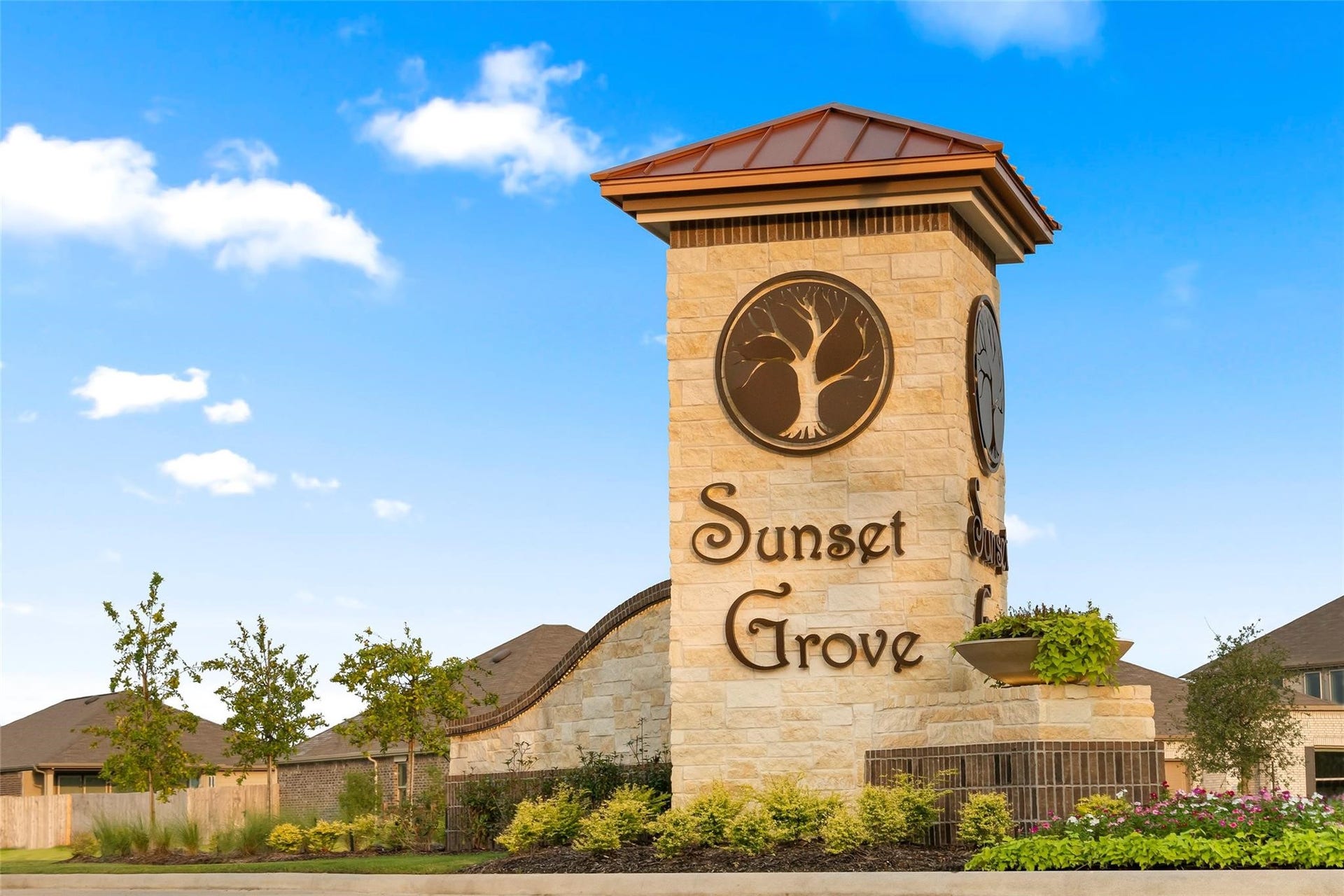 7823 House Sparrow Street, Hitchcock, TX 77563 Sunset Grove is located less than 2 miles away from Hitchcock ISD schools and has easy access to Galveston and downtown Houston via I-45 and Hwy. 6.
