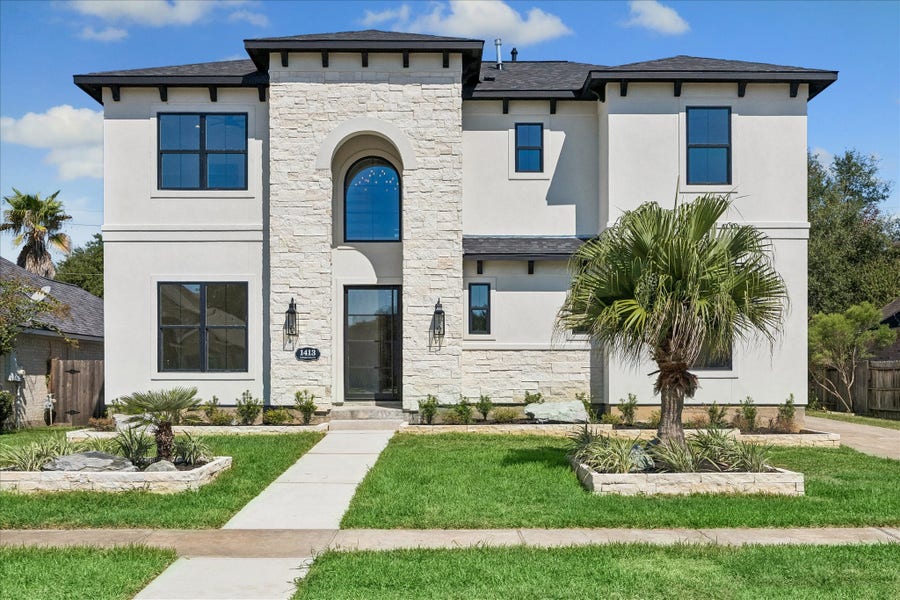 Property photo for 1413 Cottage Cove Court, Seabrook, TX